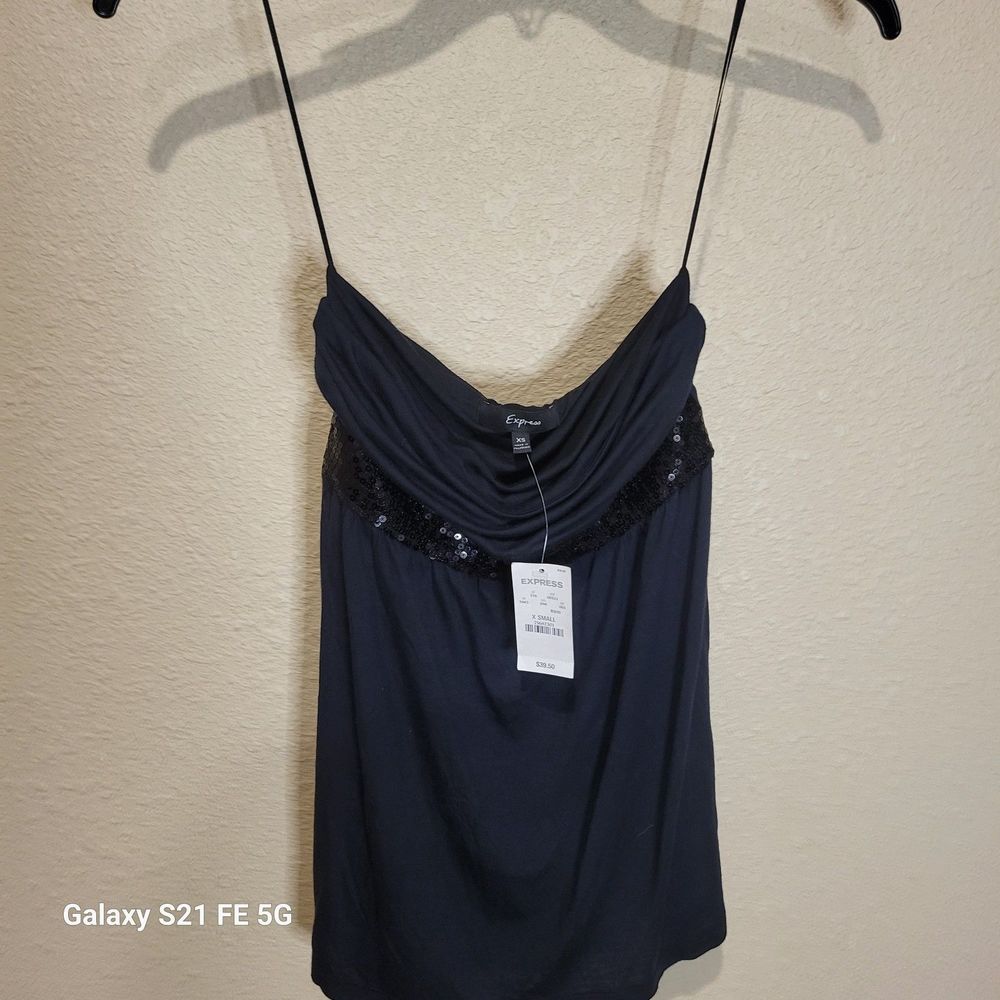 #19 Womens XSmall Express Top with Sequins NWT